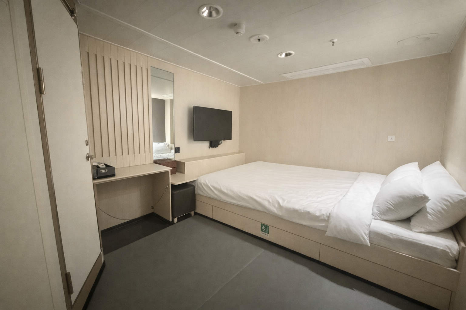 스위트(IN)(2인) [ ￦ 240,000 ]